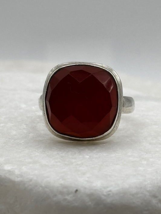 925 Sterling Silver Carnelian Faceted Statement Ring - Size V
