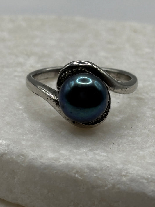 925 Sterling Silver Tahitian Pearl and White Zircon Twist Ring - UK Size V