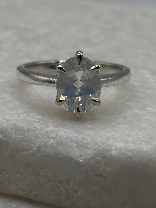 925 Sterling Silver Blue Moon Quartz Solitaire Ring - UK Size N