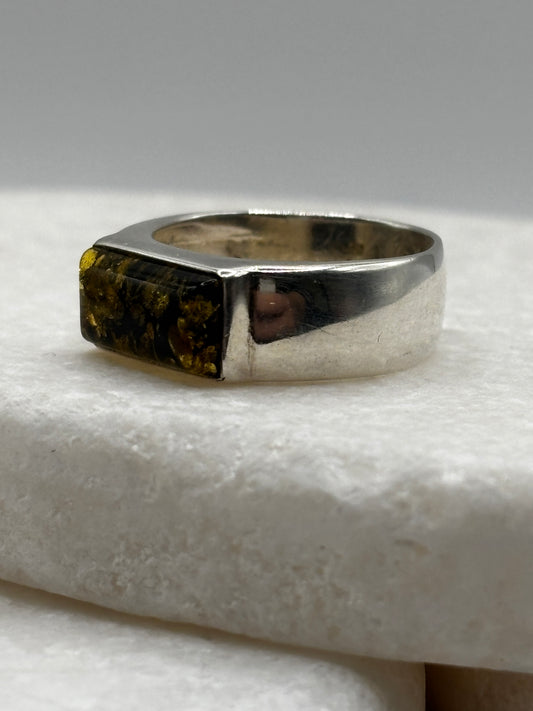 925 Sterling Silver Green Amber Band Ring - UK Size N