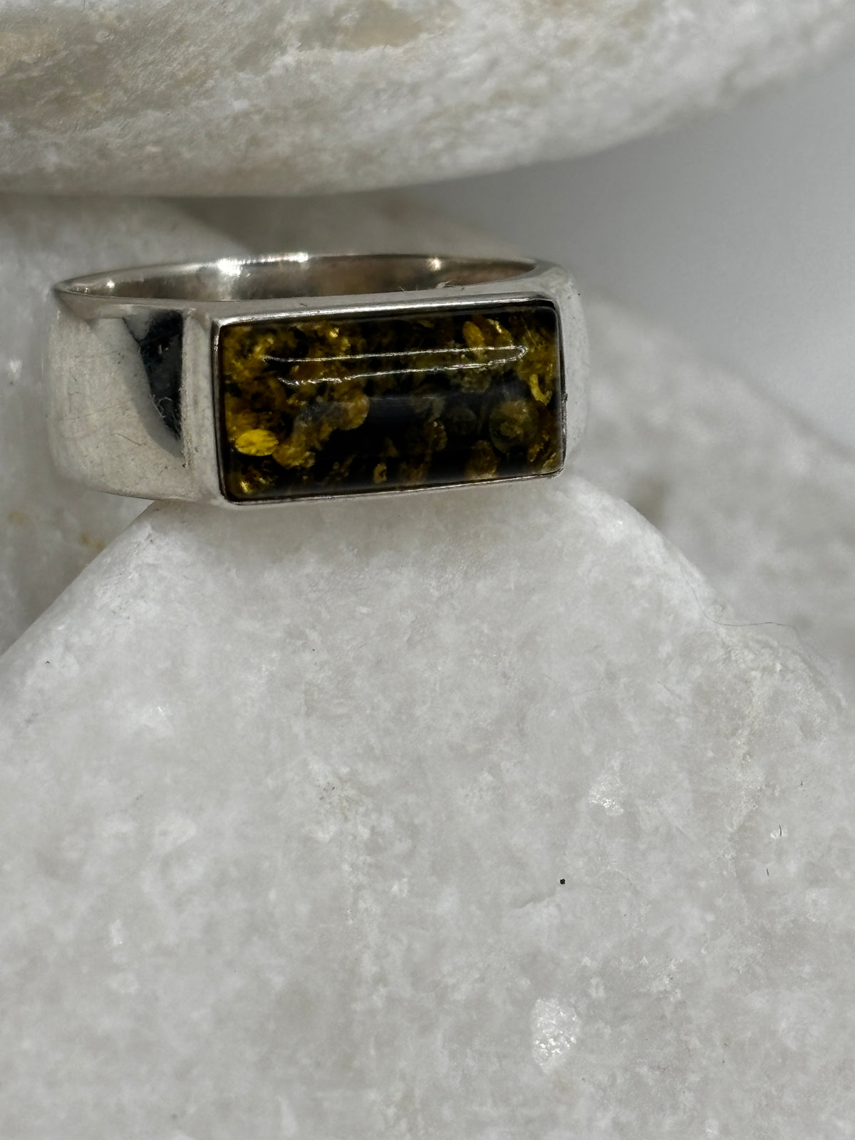 925 Sterling Silver Green Amber Band Ring - UK Size N