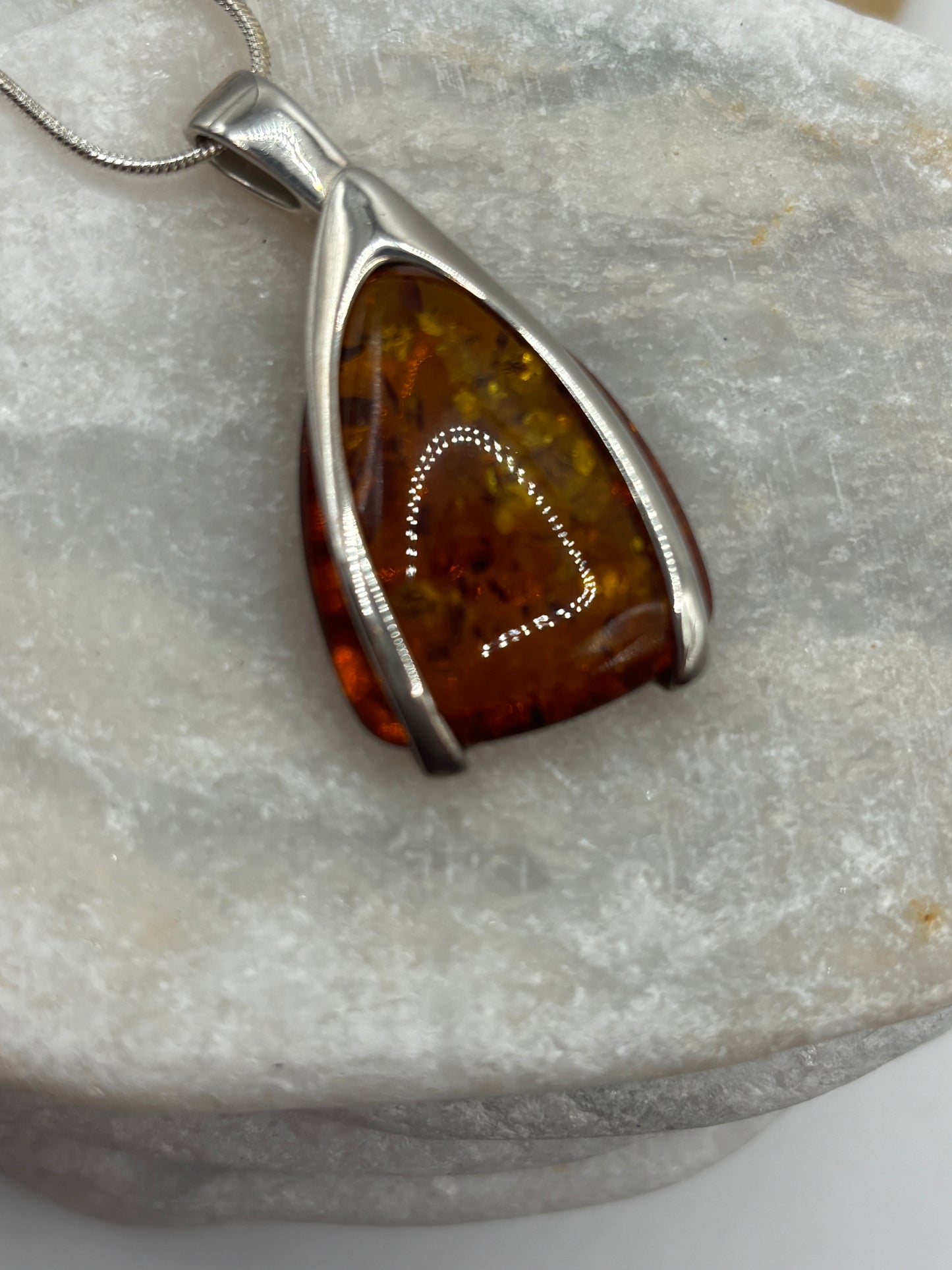 Vintage 925 Sterling Silver Teardrop Wishbone Pendant on 45cm Chain