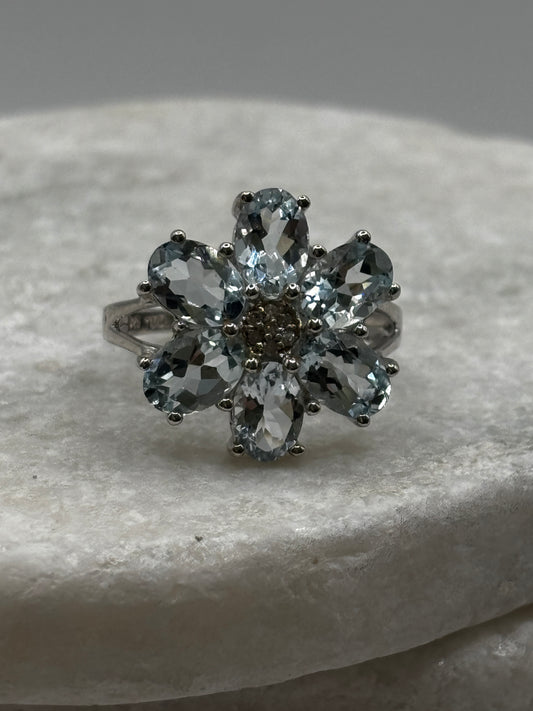 925 Sterling Silver Aquamarine and Diamond Floral Style Ring - Size O
