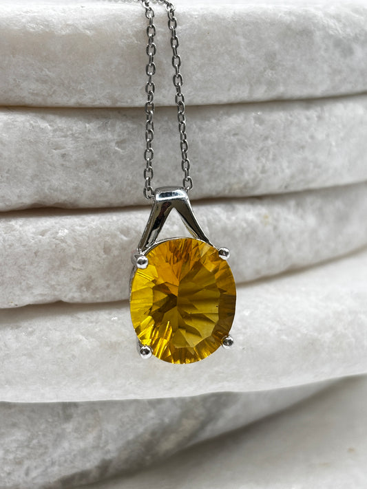 925 Sterling Silver Solitaire Citrine Pendant on 45cm Chain