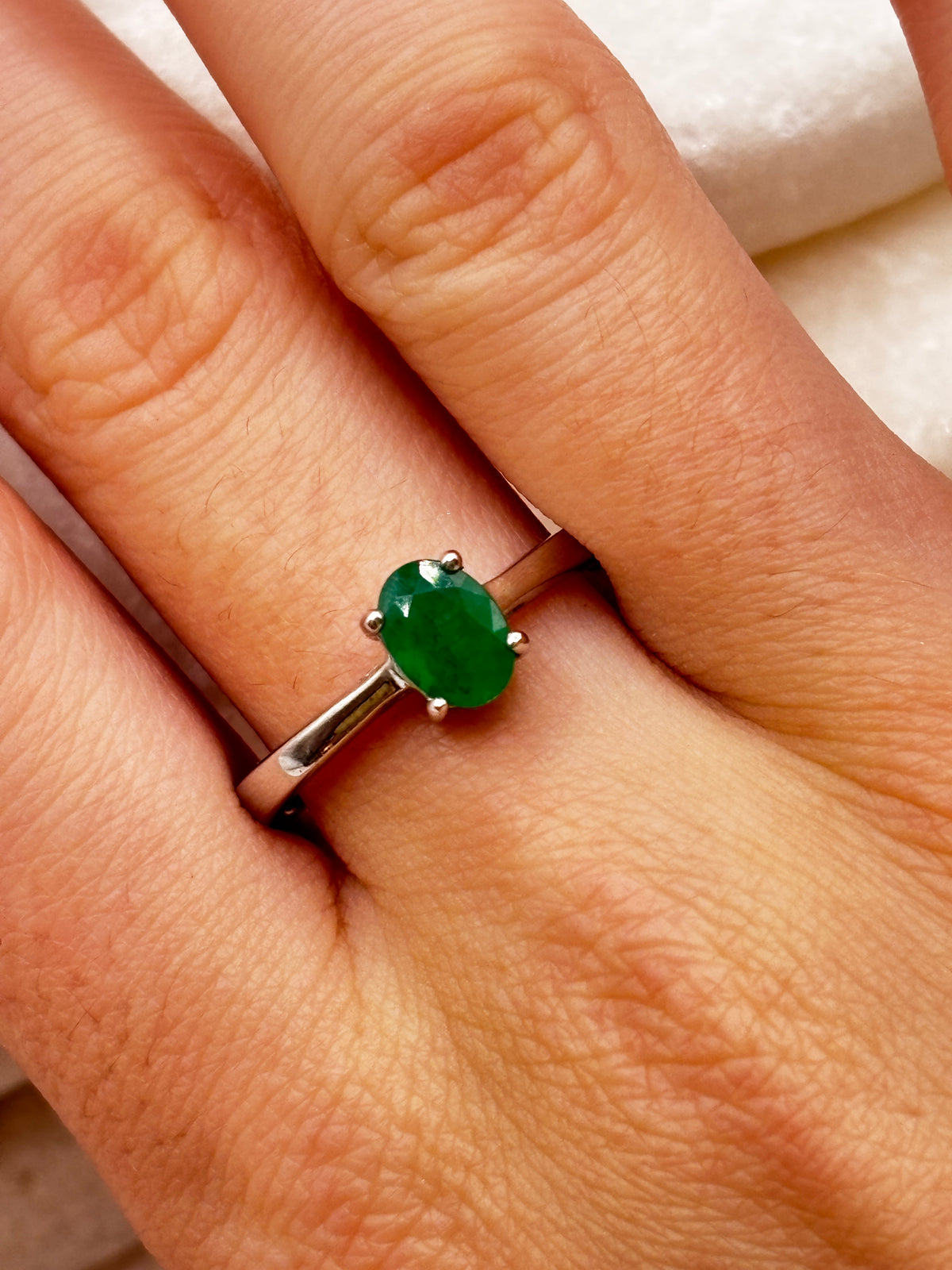 925 Sterling Silver Emerald Solitaire Ring - Size Q