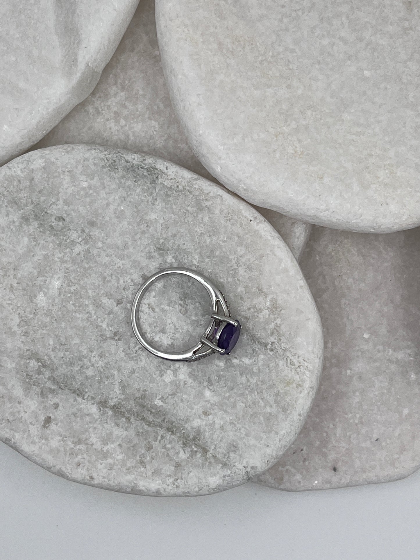 925 Sterling Silver Amethyst And White Topaz Solitaire Ring Size S