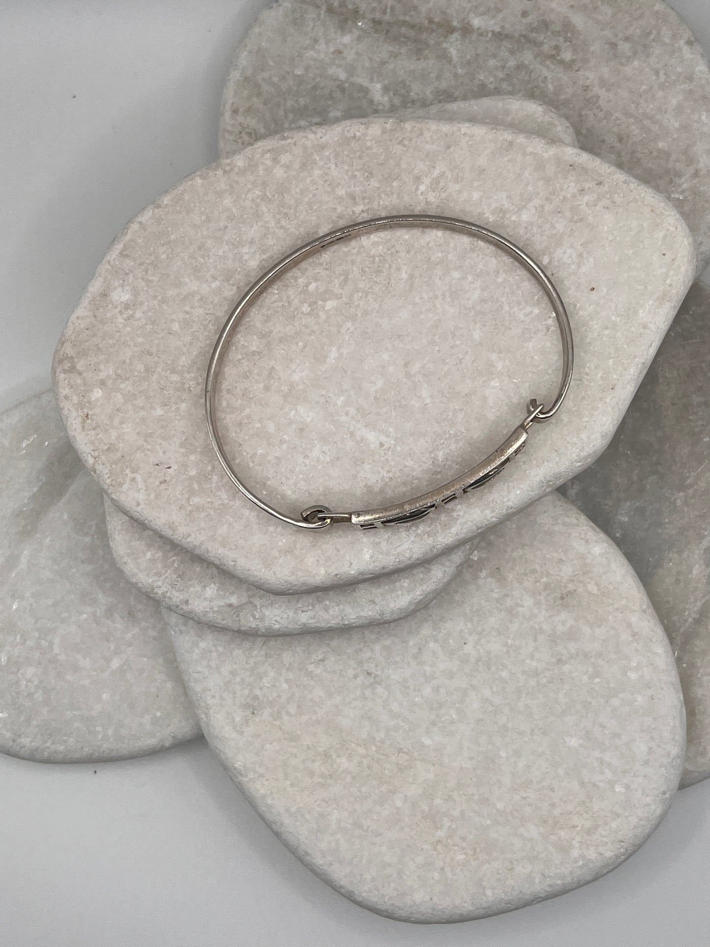 925 Sterling Silver Geometric Tear Drop Hinged Bangle