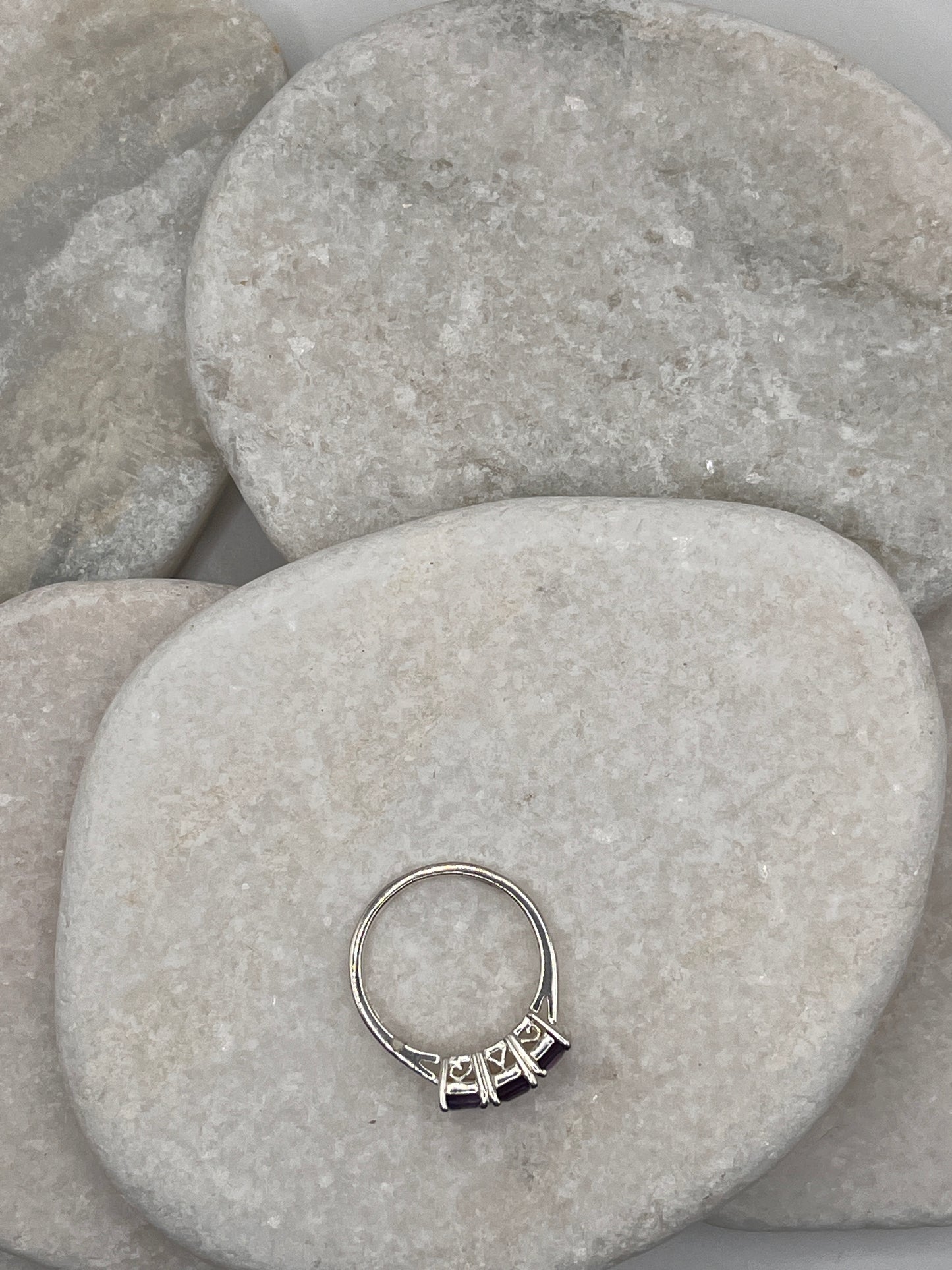 925 Sterling Silver Amethyst Trilogy Size S