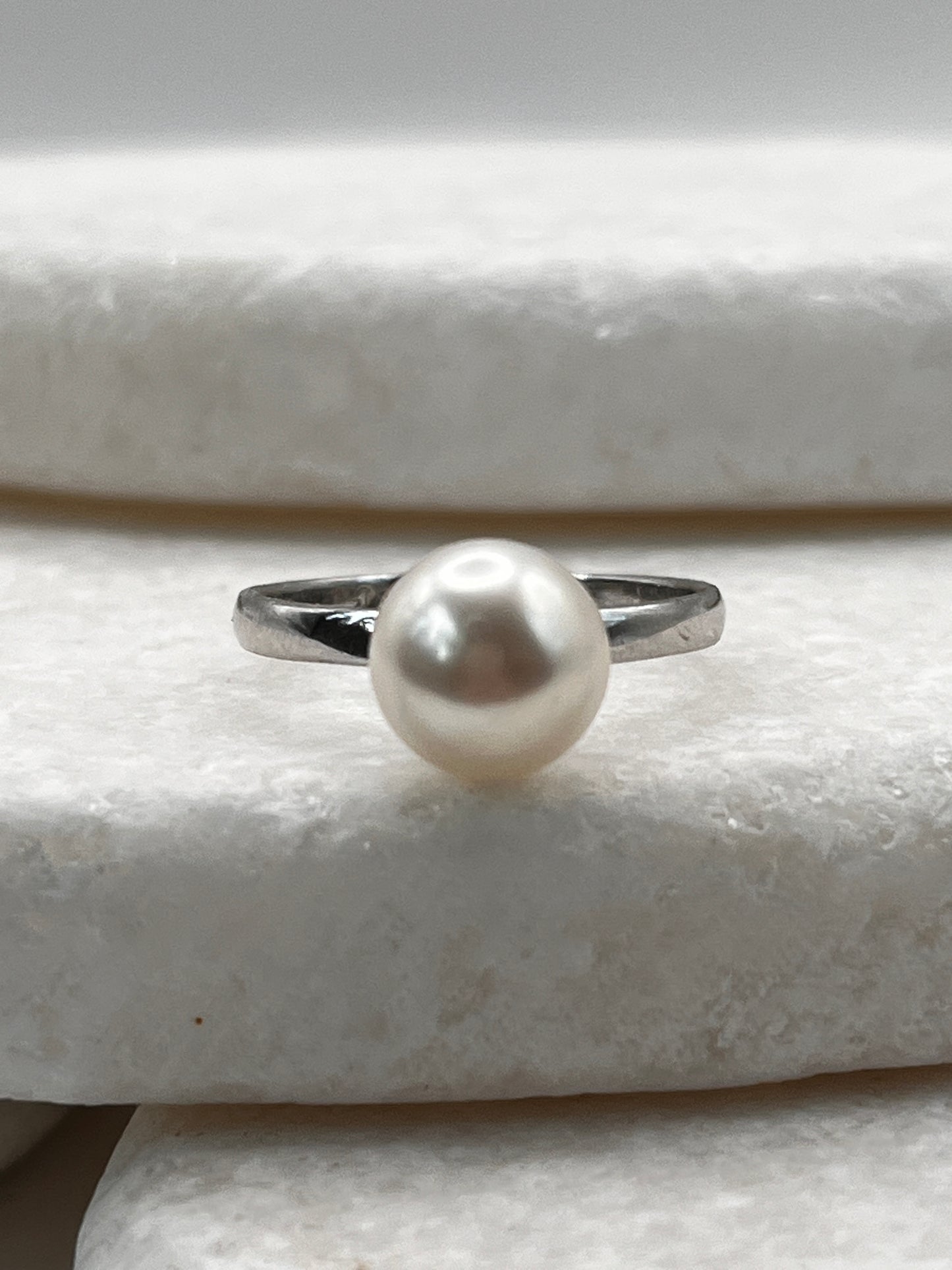 925 Sterling Silver Fresh Water Pearl Ring Size L