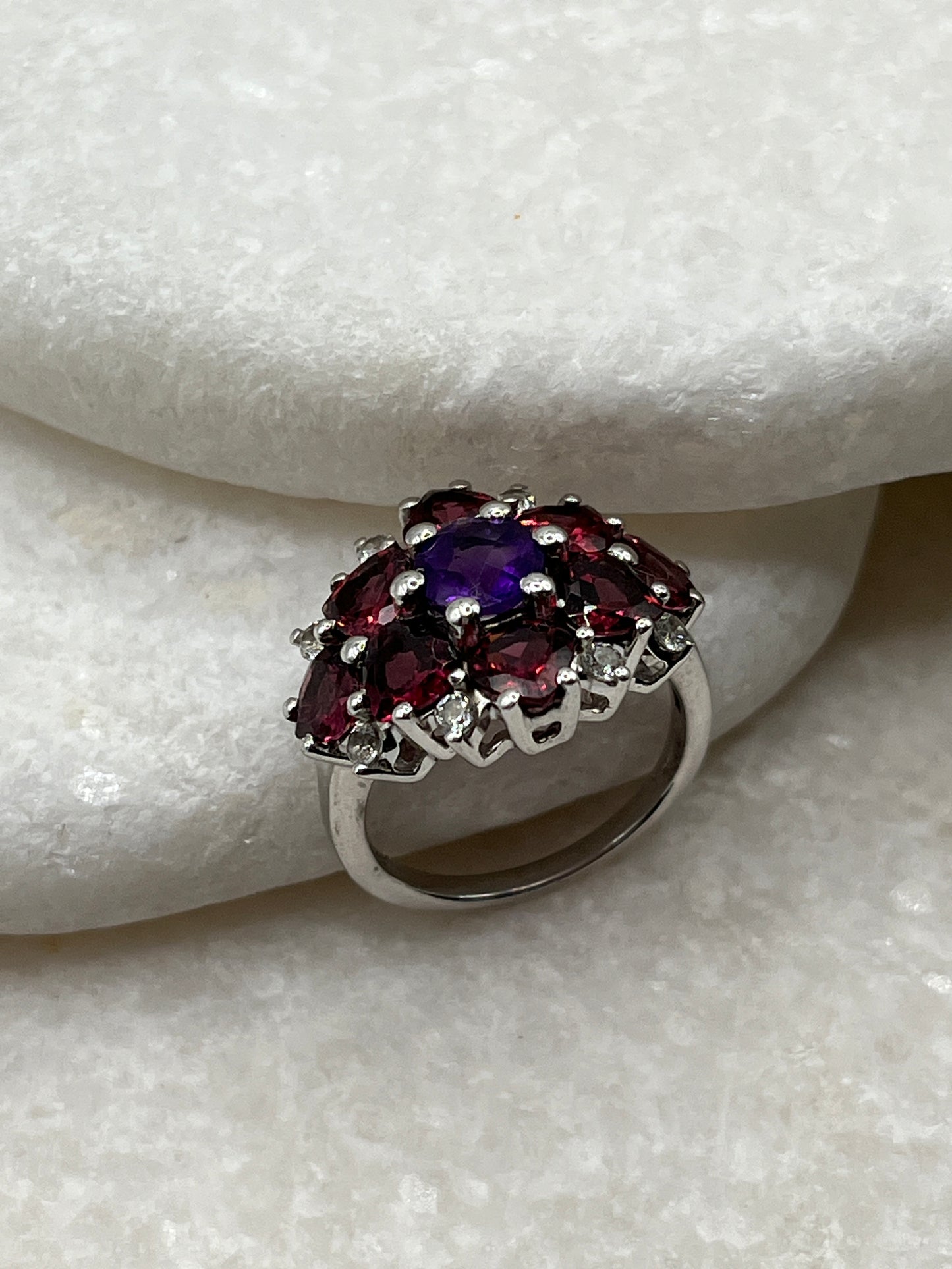 925 Sterling Silver Garnet and Amethyst Cluster Statement Ring - Size L