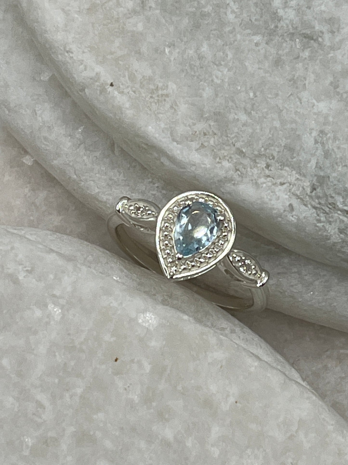 925 Sterling Silver Aquamarine Teardrop Halo Ring - Size Q