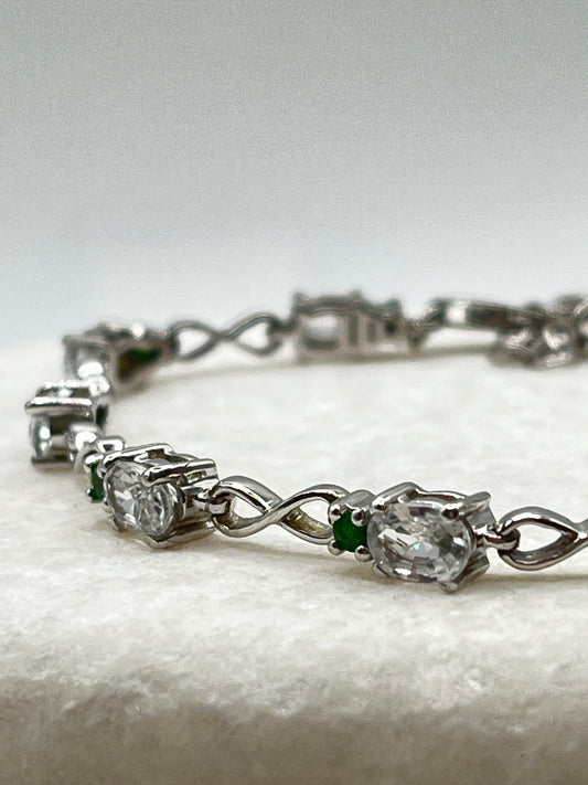 925 Sterling Silver Quartz And Chrome Diopside Bracelet - 20cm
