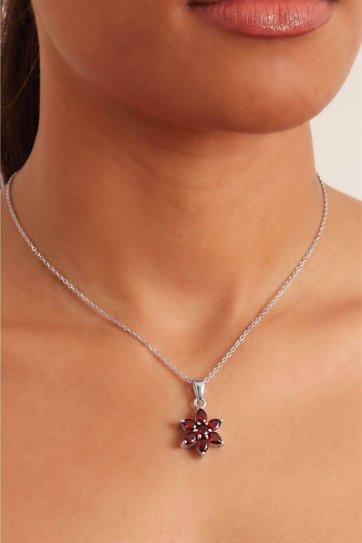 Handcrafted 925 Sterling Silver Garnet Flower Pendant on 45cm Sterling Silver Chain