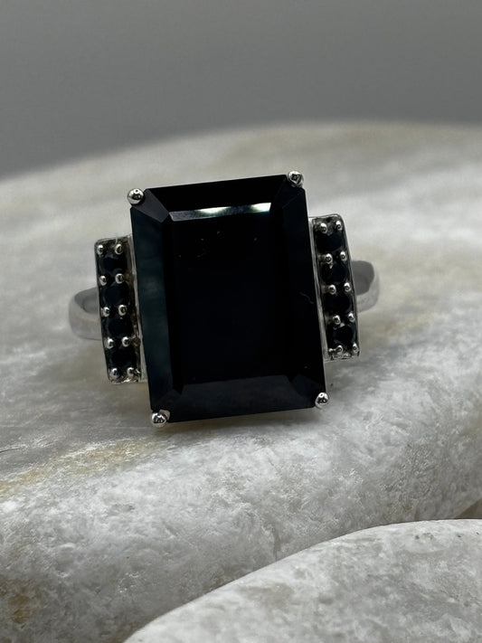 Black Spinel: The Genuine Gemstone Ring That Isn't Onyx (And Isn't Trying to Be a Diamond)
