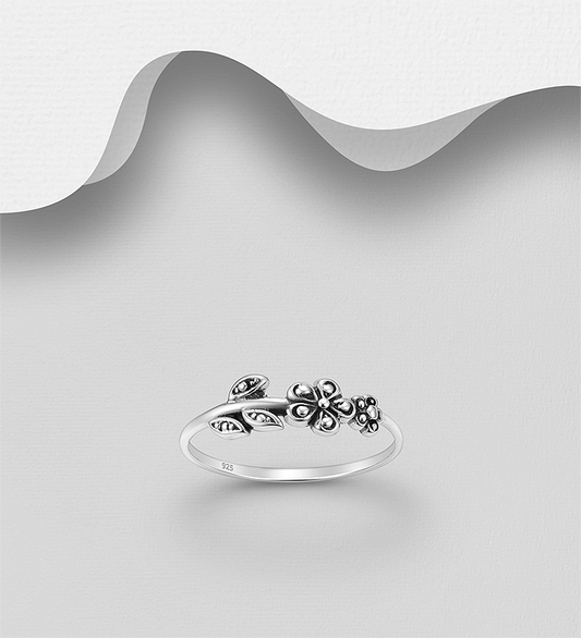 925 Sterling Silver Oxidized Flower Ring