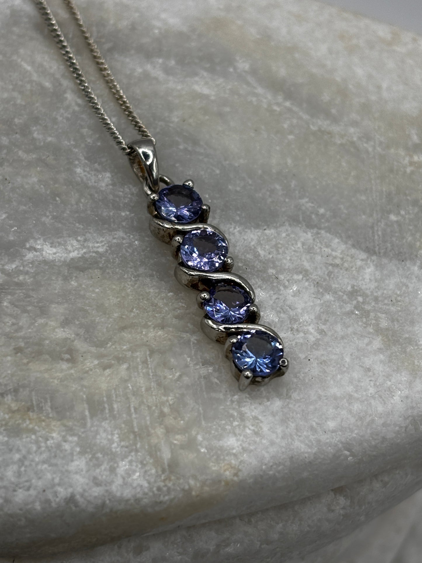 Vintage 925 Sterling Silver Tanzanite Twist Pendant on 45cm Chain