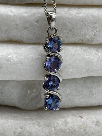 Vintage 925 Sterling Silver Tanzanite Twist Pendant on 45cm Chain