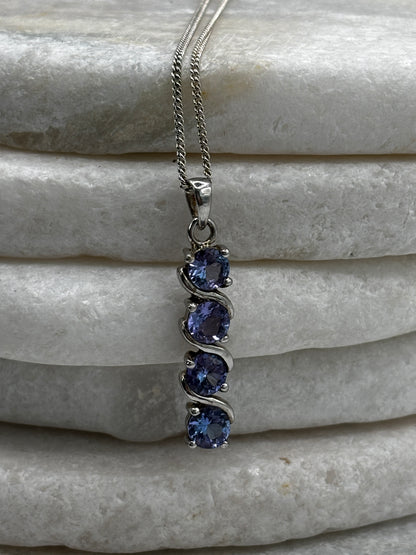 Vintage 925 Sterling Silver Tanzanite Twist Pendant on 45cm Chain