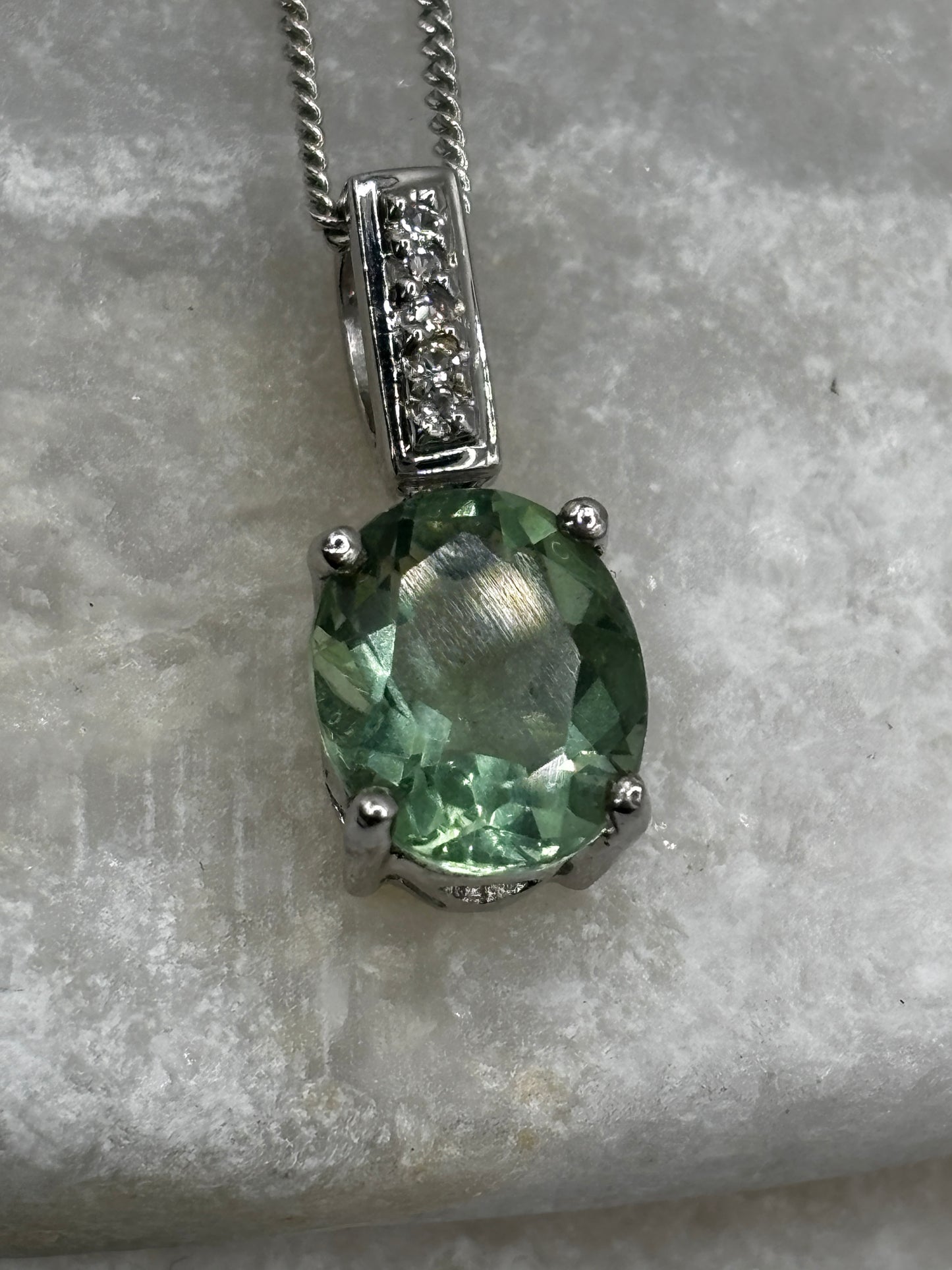 925 Sterling Silver Green Tourmaline Solitaire Pendant on 45cm Chain