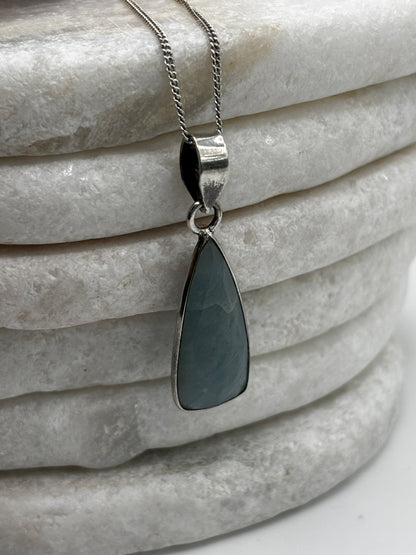 925 Sterling Silver Vintage Pear-Shaped Rose-Cut Pale Blue Aquamarine Pendant on 45cm Chain