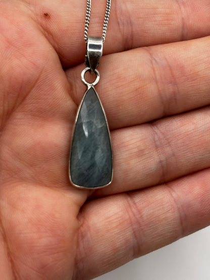 925 Sterling Silver Vintage Pear-Shaped Rose-Cut Pale Blue Aquamarine Pendant on 45cm Chain