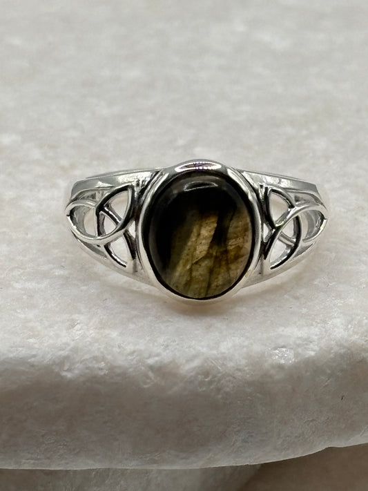 Handcrafted Sterling Silver Celtic Knot Labradorite Ring