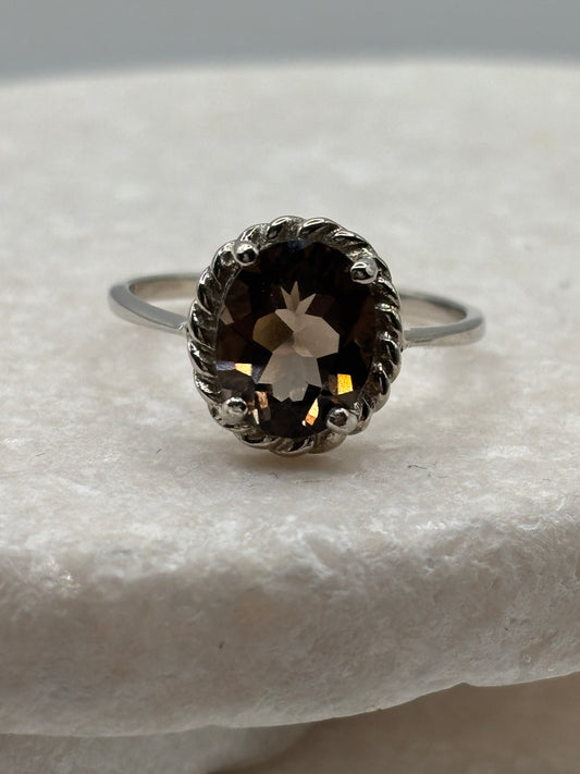 Handcrafted 925 Sterling Silver Smoky Quartz Solitaire Ring - Size R.5
