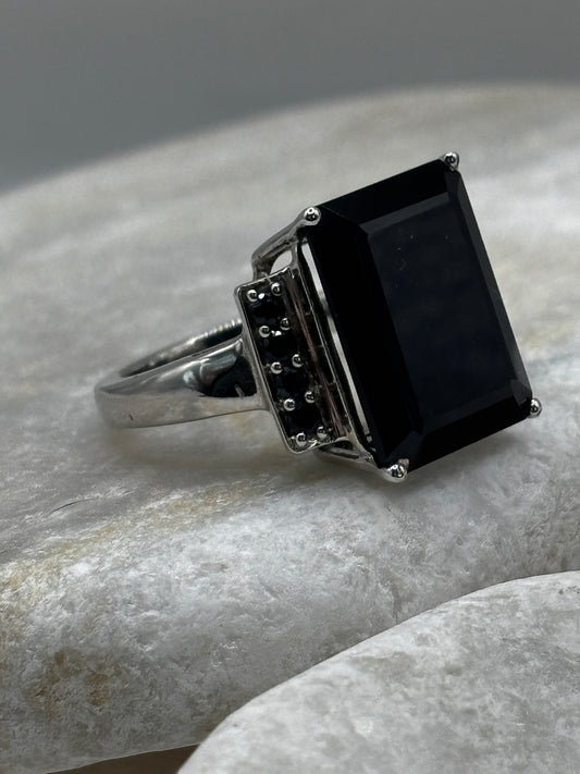 925 Sterling Silver Black Spinel Statement Ring Size O
