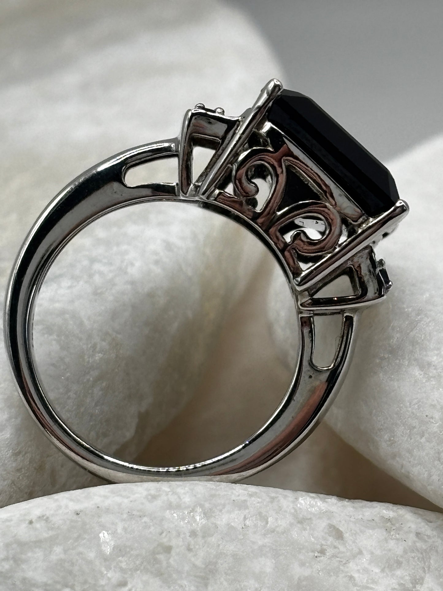 925 Sterling Silver Black Spinel Statement Ring Size O