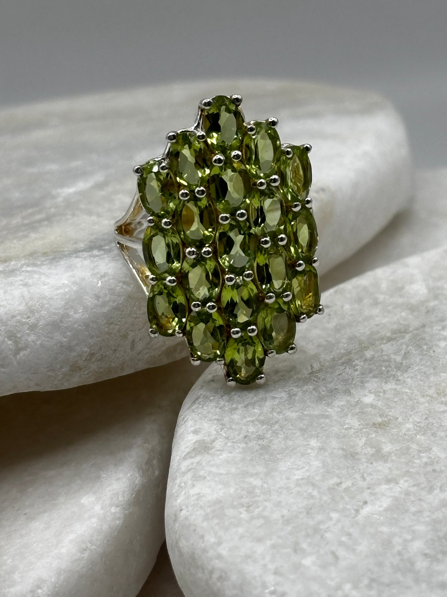 925 Sterling Silver Peridot Cluster Ring Size P