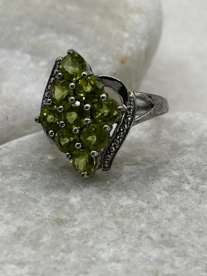 925 Sterling Silver Peridot Cluster Ring - Size M