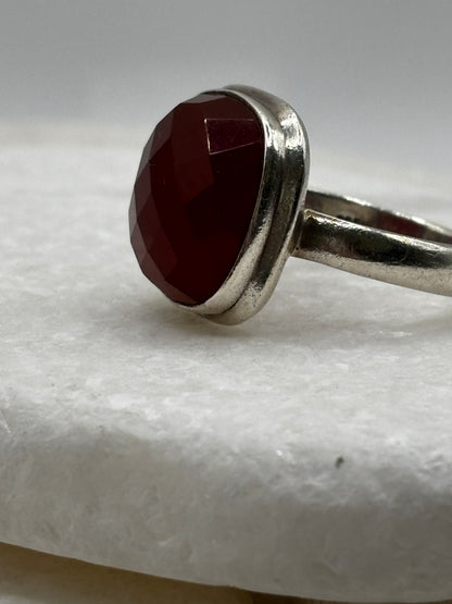 925 Sterling Silver Carnelian Faceted Statement Ring - Size V