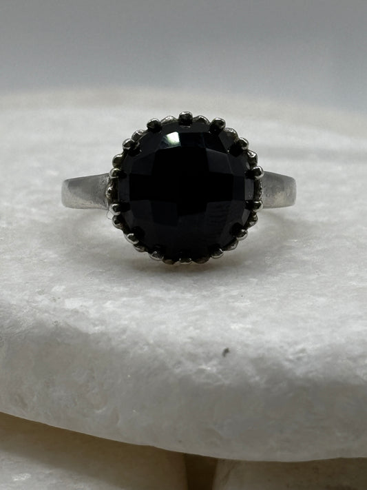 Vintage 925 Sterling Silver Channel Black Spinel Flower Ring - Size V