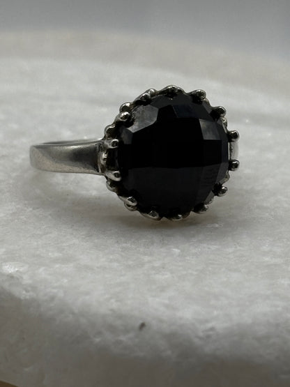 Vintage 925 Sterling Silver Channel Black Spinel Flower Ring - Size V