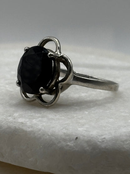 925 Sterling Silver Black Spinel Vintage Flower Ring - Size V