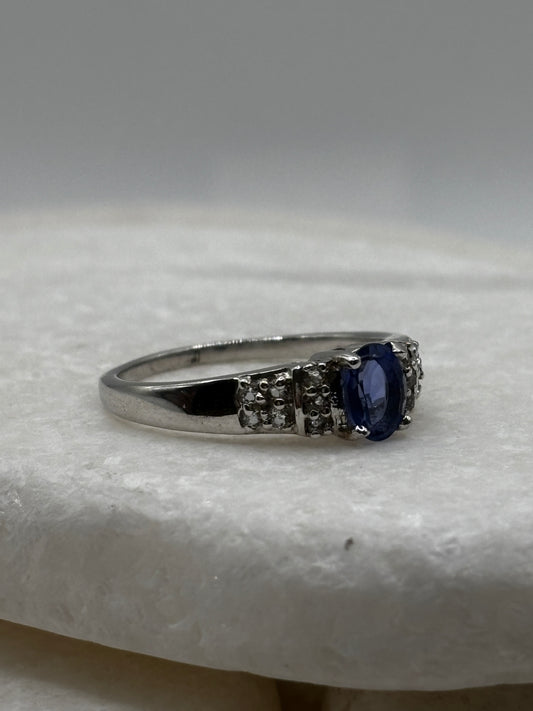 925 Sterling Silver Fluorite and Topaz Trilogy Style Ring - Size V