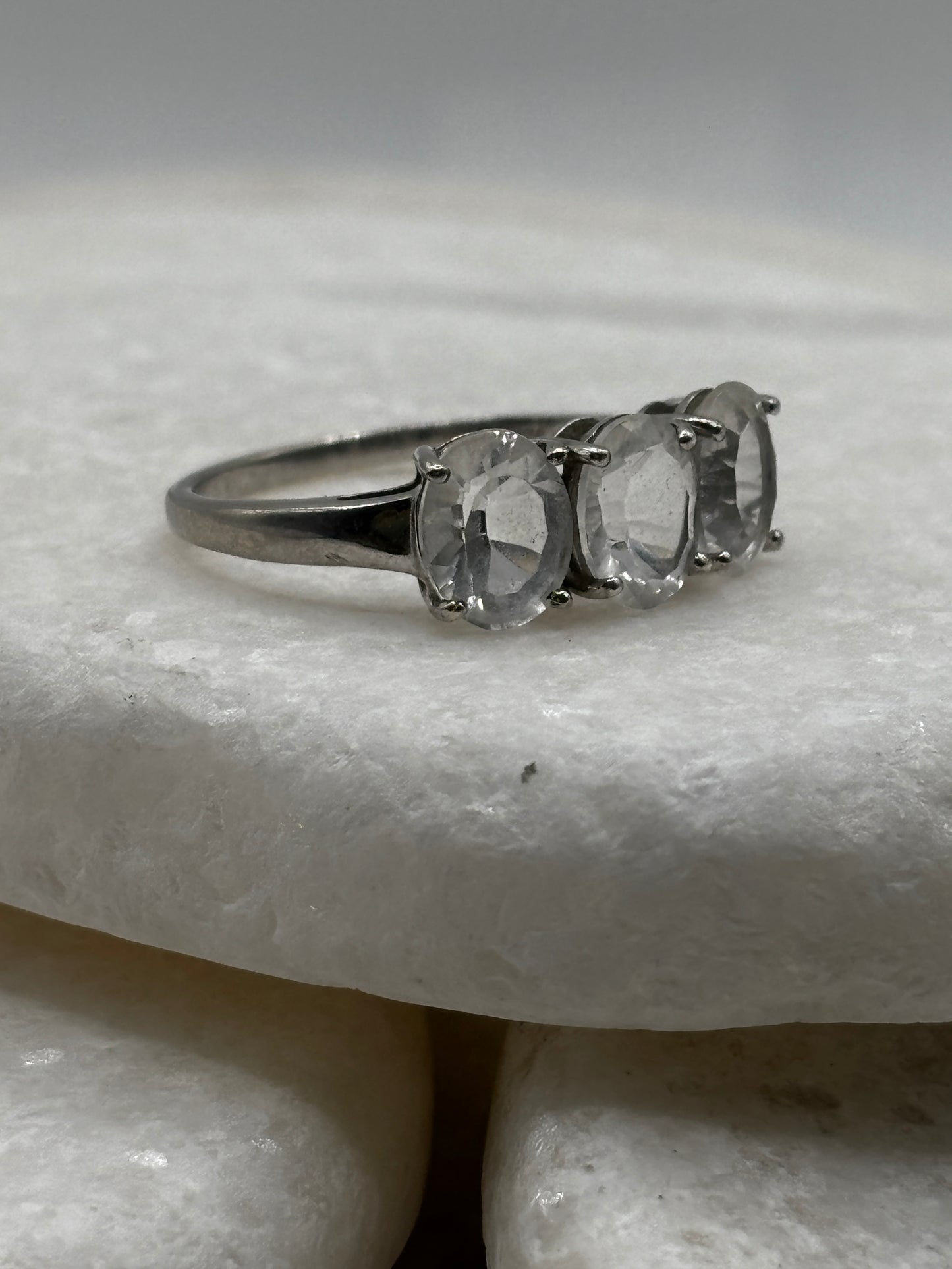 925 Sterling Silver Beryl Goshenite Trilogy Ring - Size U