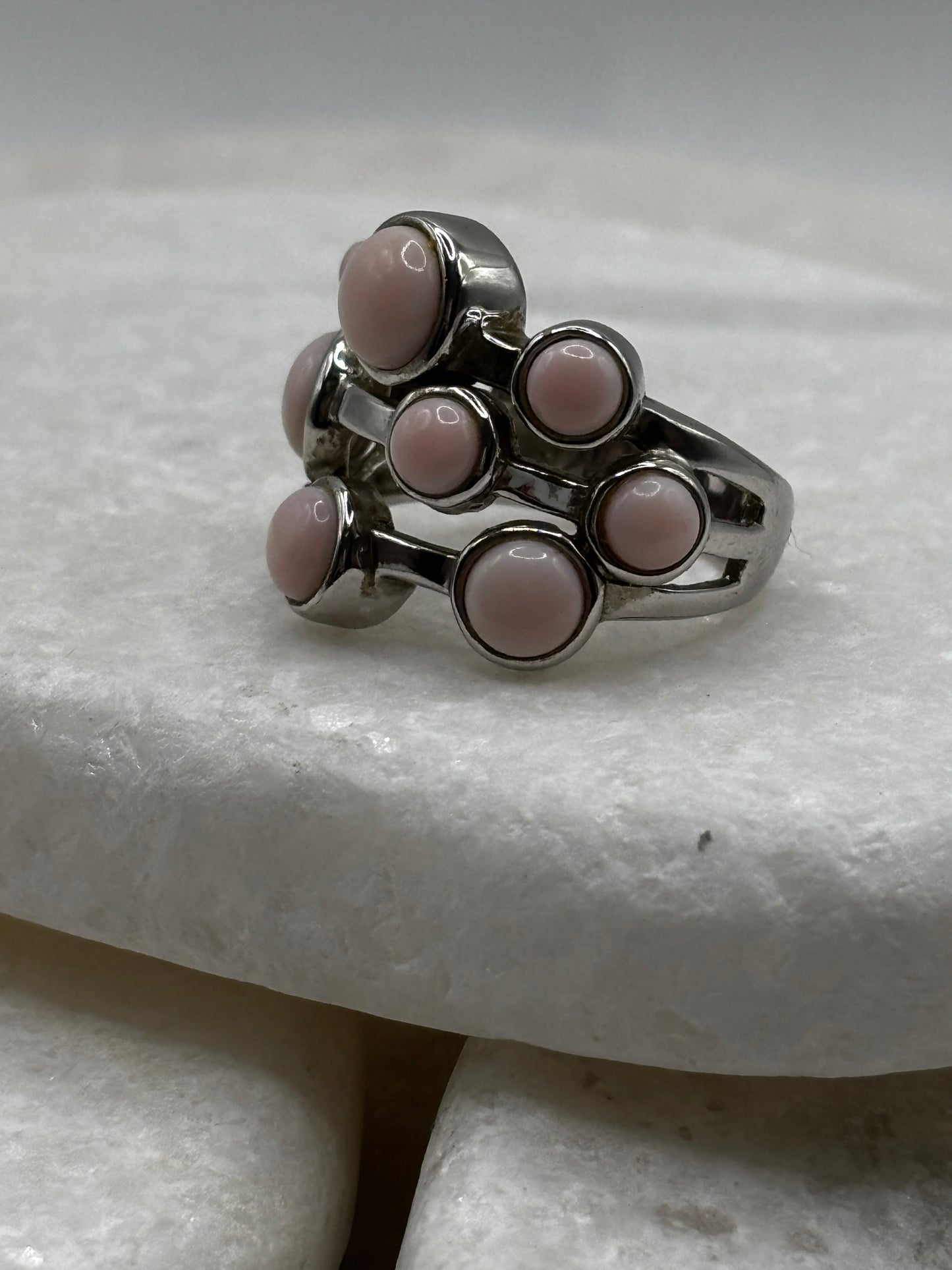 925 Sterling Silver Pink Queen Conch Shell Bubble Ring - Size J/K