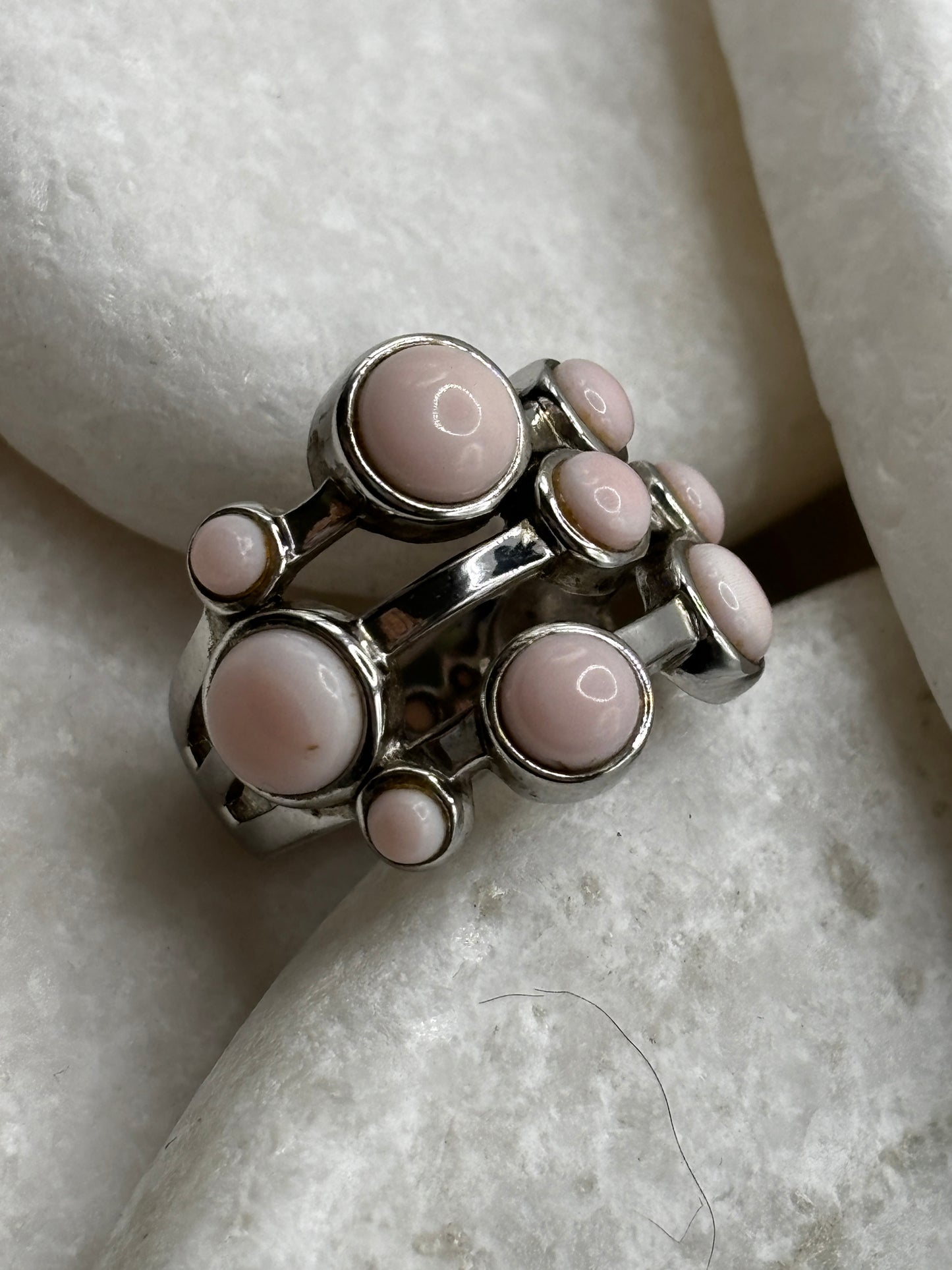 925 Sterling Silver Pink Queen Conch Shell Bubble Ring - Size J/K