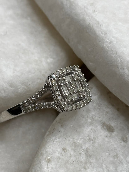 925 Sterling Silver Genuine Diamond Cluster Ring - Size M
