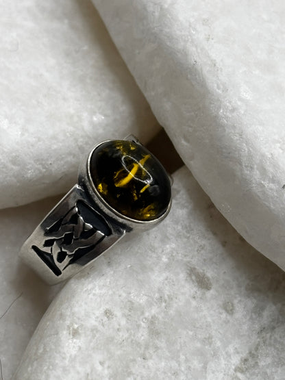 Vintage 925 Sterling Silver Green Amber Celtic Style Ring - Size L