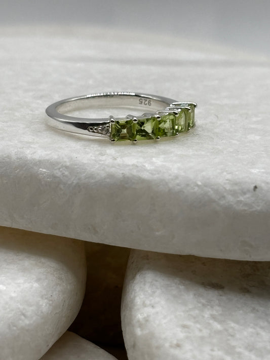 925 Sterling Silver Peridot Half Eternity Ring - Size M