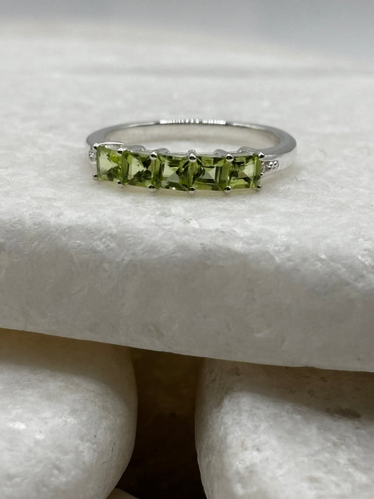 925 Sterling Silver Peridot Half Eternity Ring - Size M