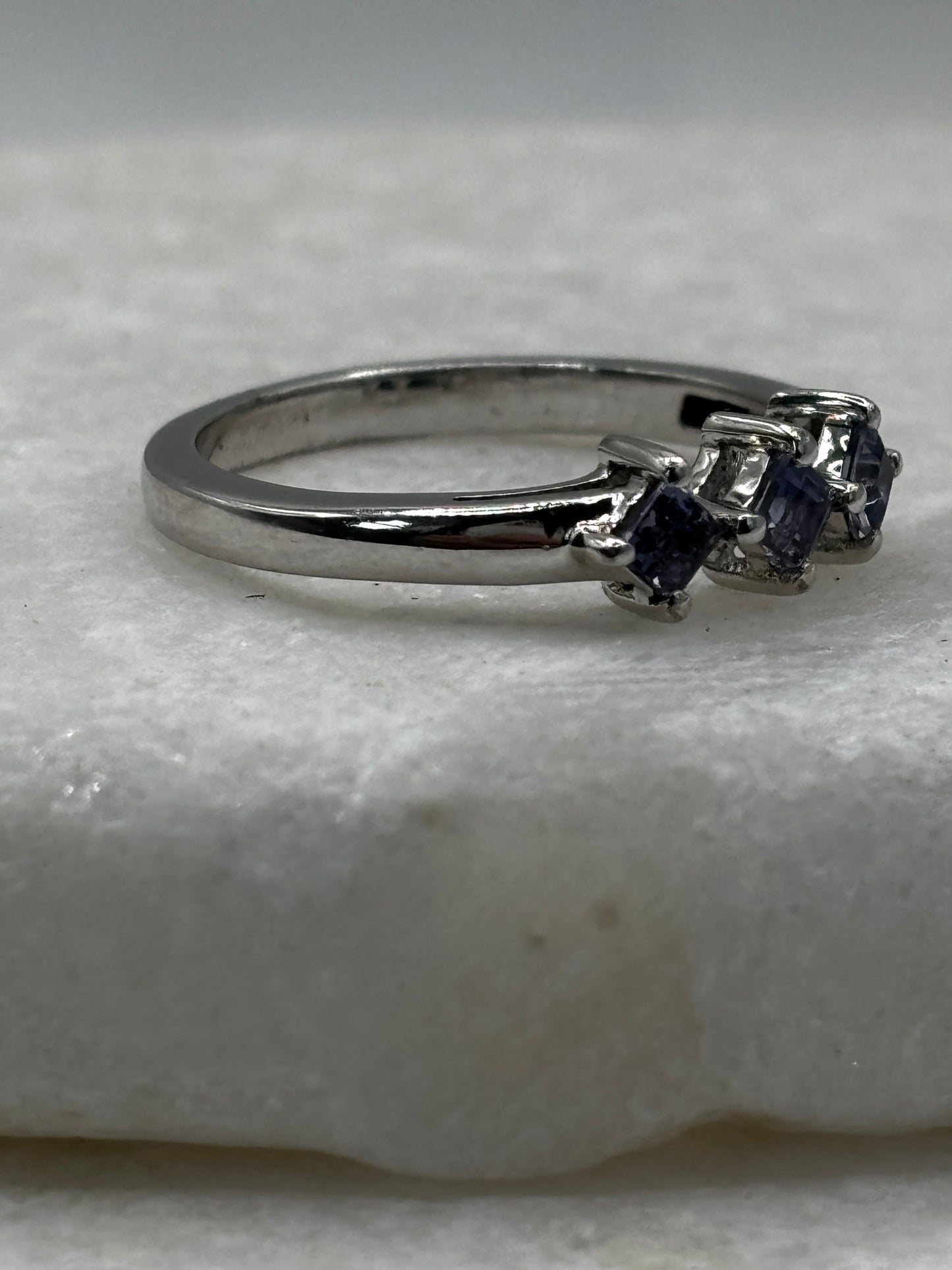 925 Sterling Silver Tanazanite Trilogy Ring - Size M