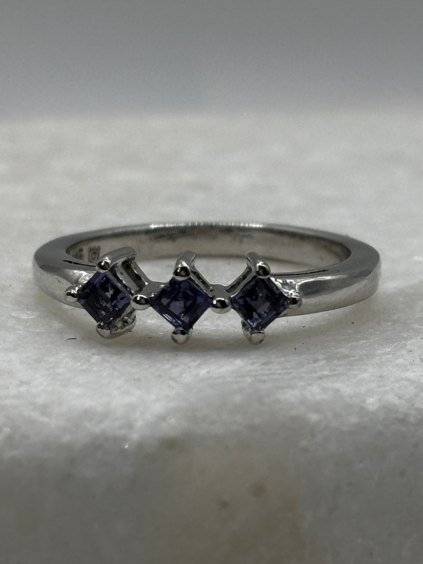 925 Sterling Silver Tanazanite Trilogy Ring - Size M