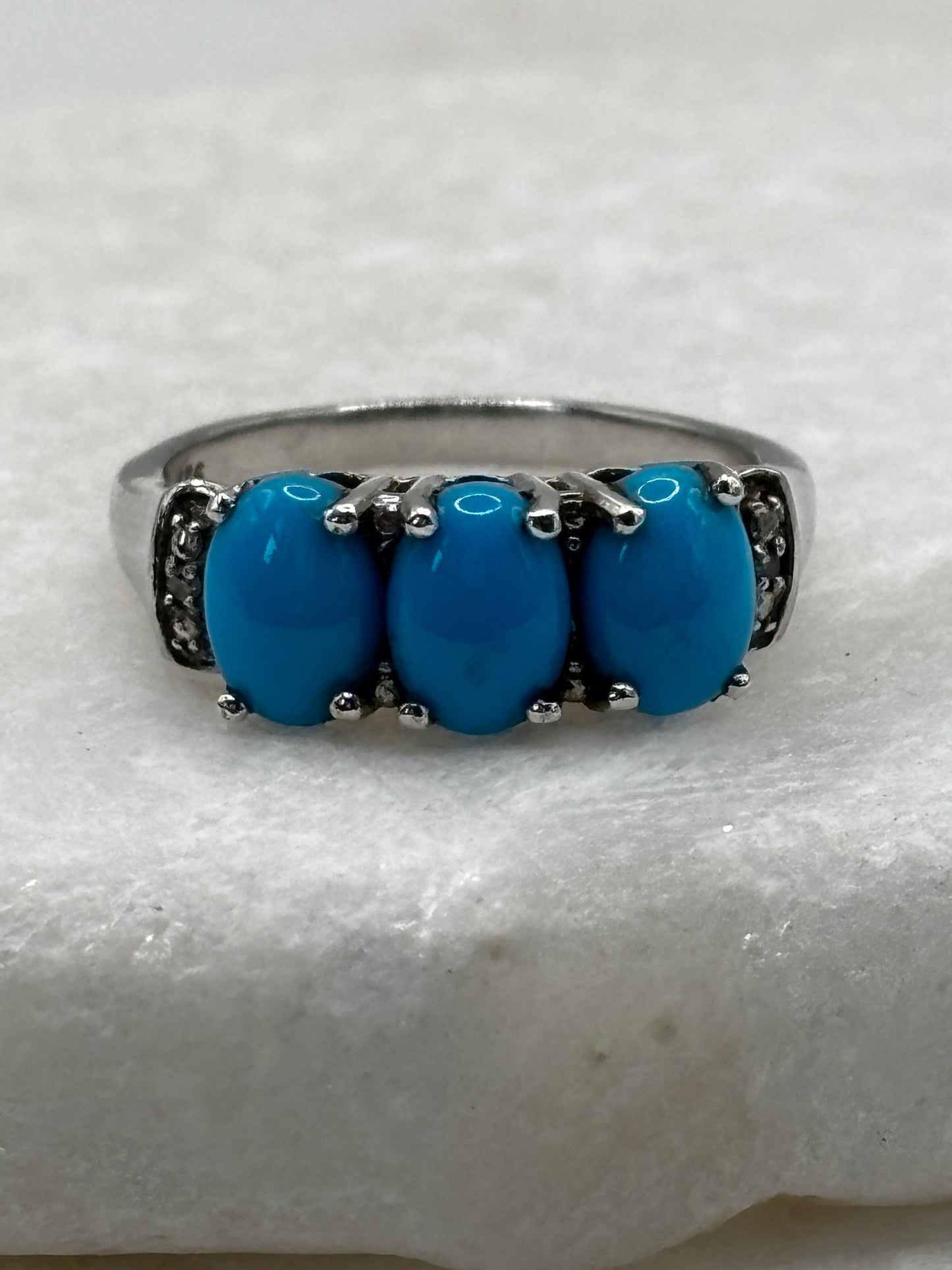 925 Sterling Silver Sleeping Beauty Turquoise Ring with White Topaz Shoulders - Size O