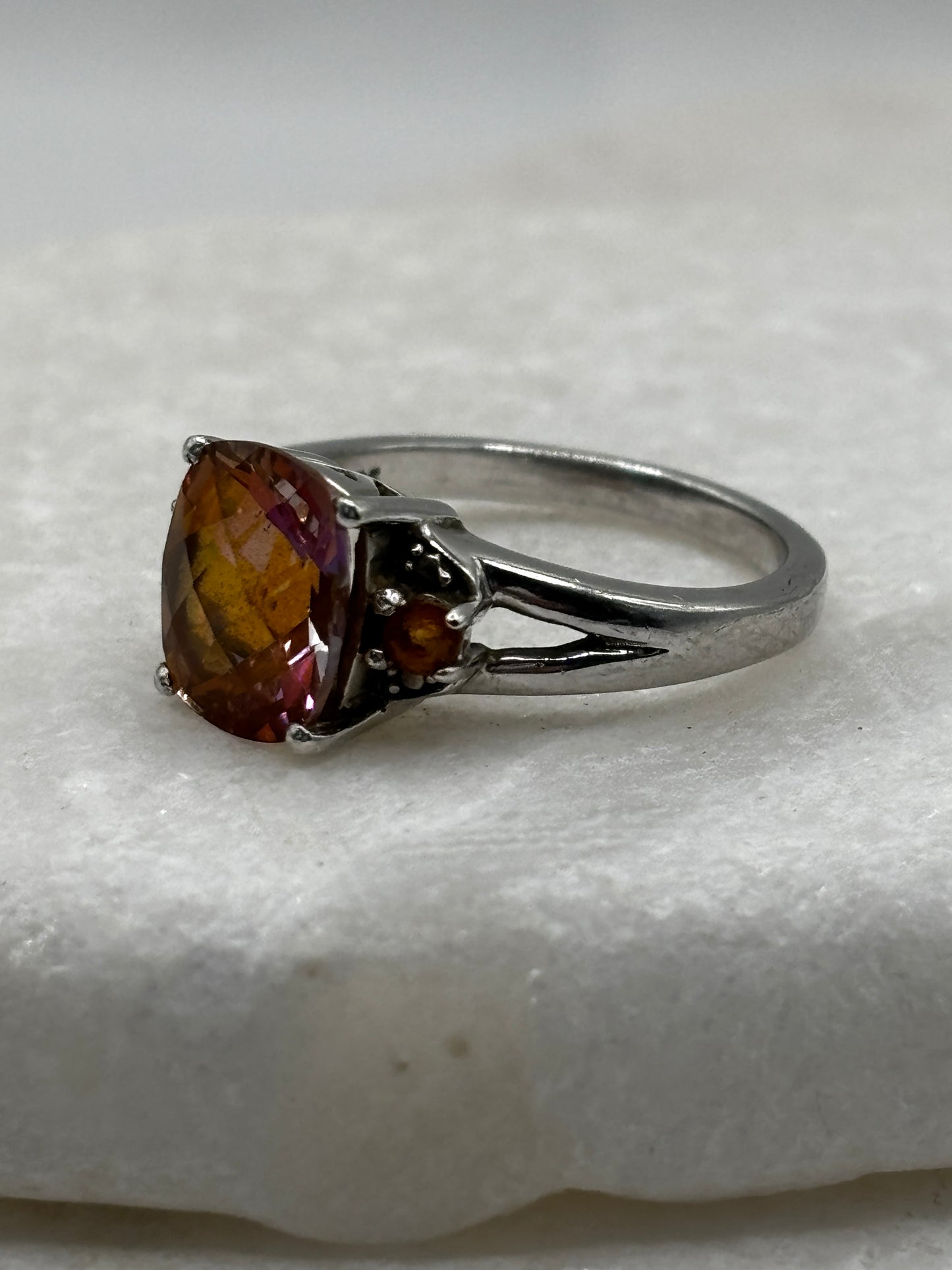 925 Sterling Silver Padparadscha Quartz Faceted Trilogy Ring - Size O