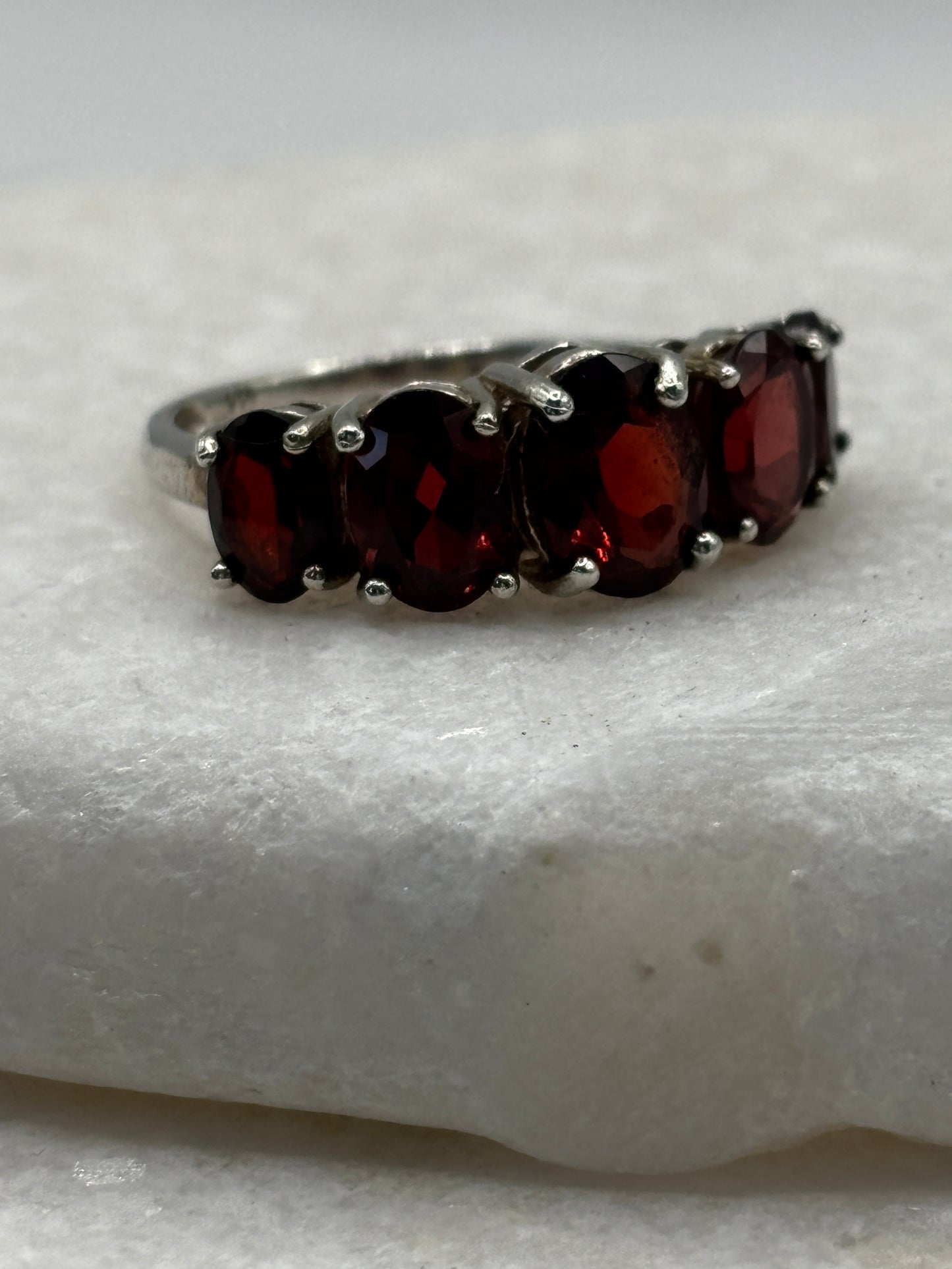 925 Sterling Silver Graduating Garnet Half Eternity Band Ring - Size O