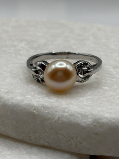 925 Sterling Silver Freshwater Peach Pearl and White Zircon Ring - UK Size V