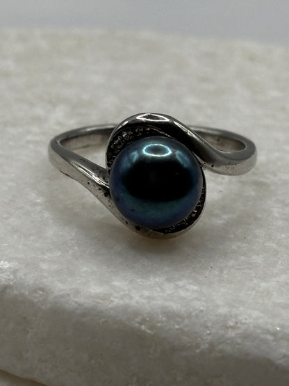 925 Sterling Silver Tahitian Pearl and White Zircon Twist Ring - UK Size V